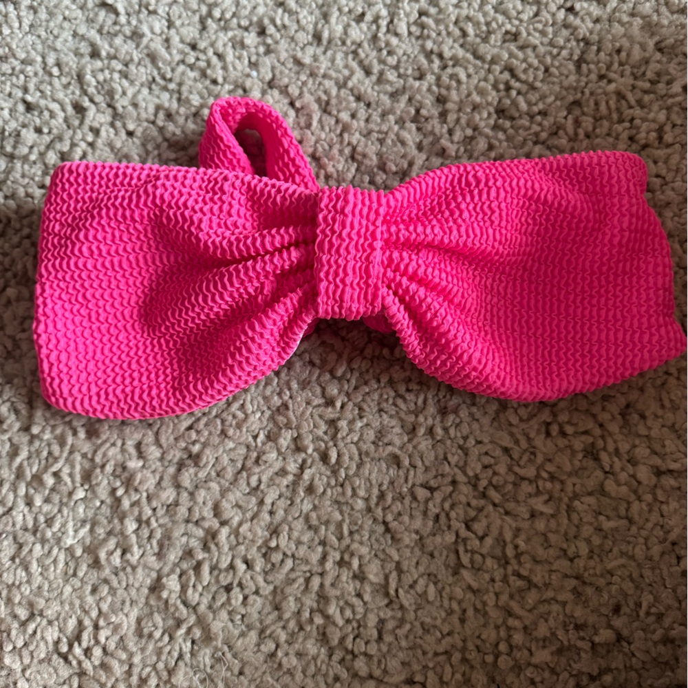 SHEIN Pink Bikini Top